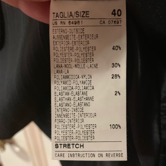 Sisley women’s pinstripe 2pc Suit - Picture 6 of 6